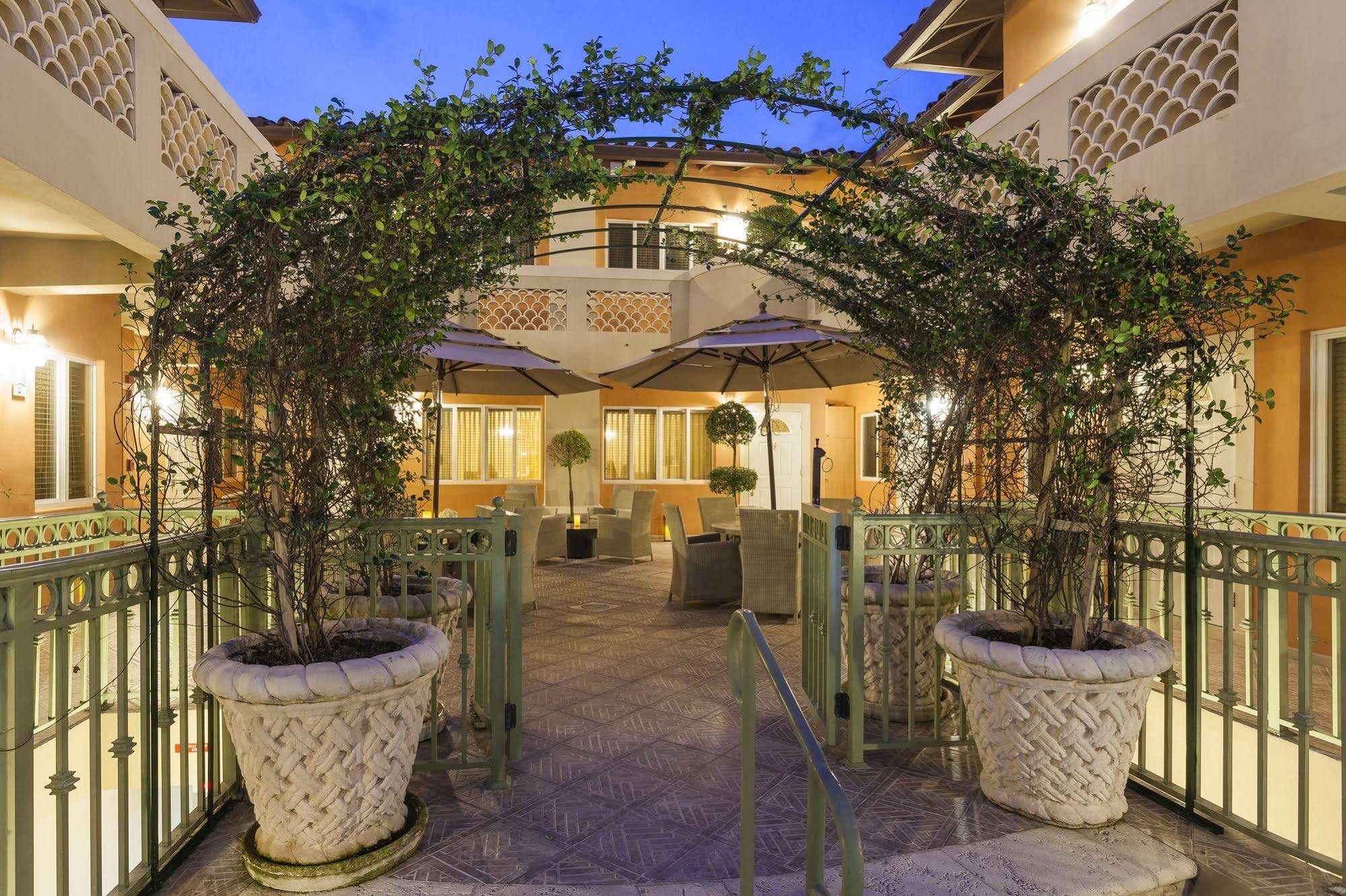Sun Harbour Boutique Hotel Bal Harbour Exteriér fotografie